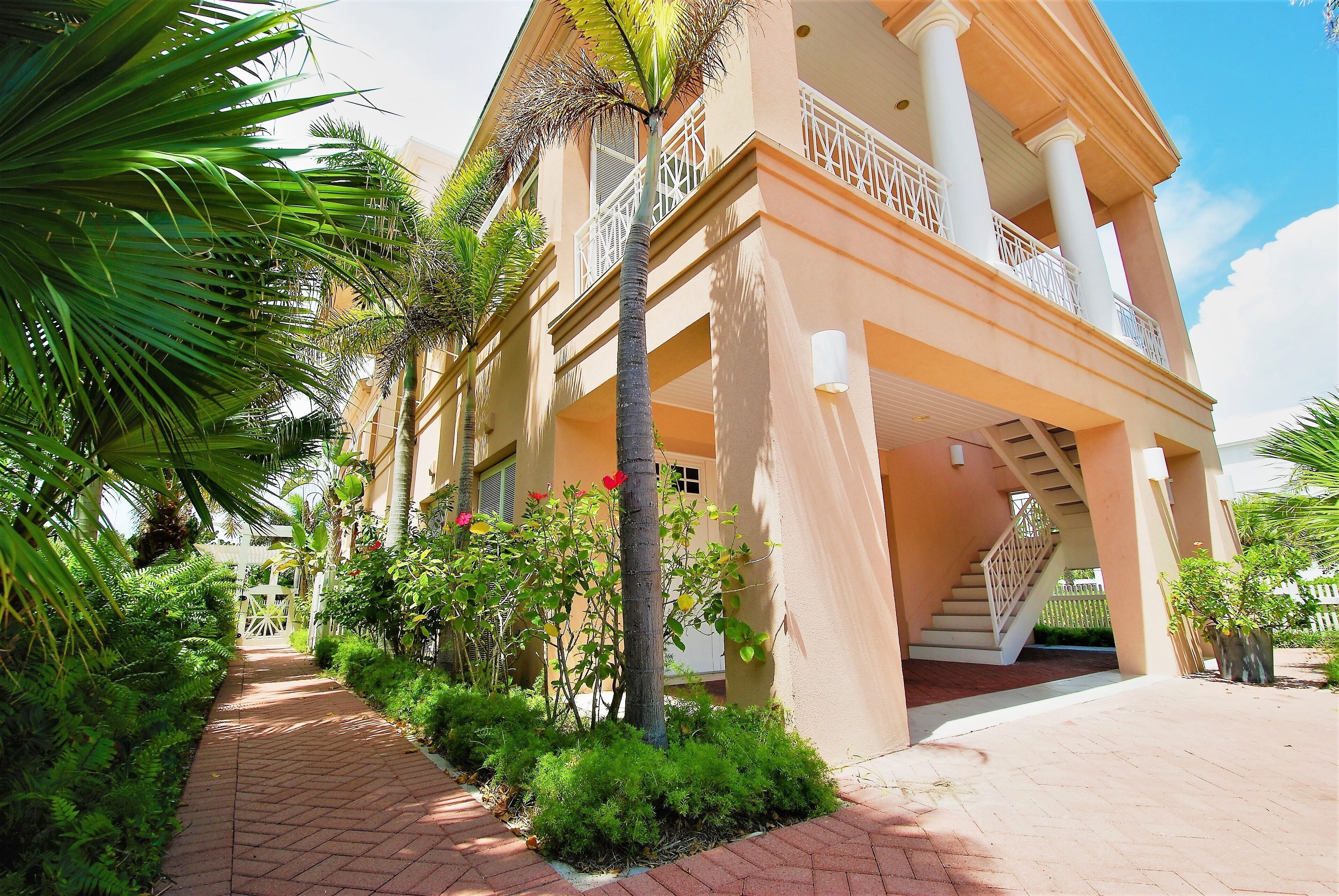 House, 4 Bedrooms | Exterior