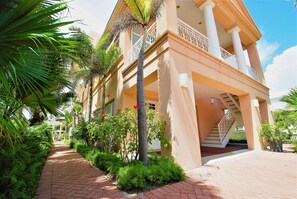 하우스, 침실 4개 | 외관