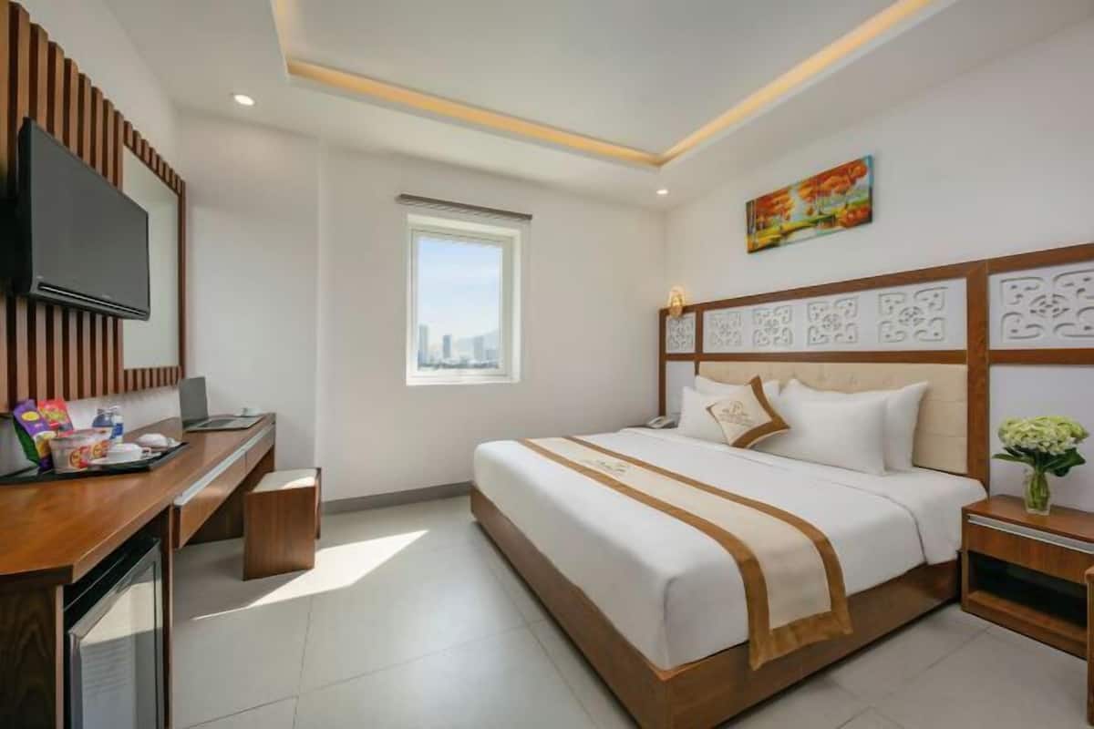 1 bedroom, minibar, in-room safe, desk