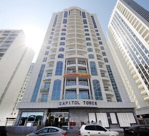 Exterior - Beautiful One Bedroom Apartment in Tecom (Dubai)