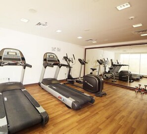 Gym - Beautiful One Bedroom Apartment in Tecom (Dubai)