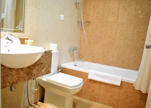 Bathroom - Beautiful One Bedroom Apartment in Tecom (Dubai)