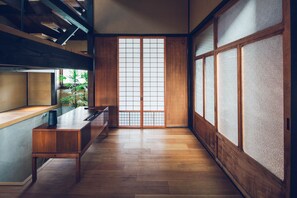 Private Vacation Home with Semi-open-air Bath - Tsukihi House Kyoto (Kyoto)