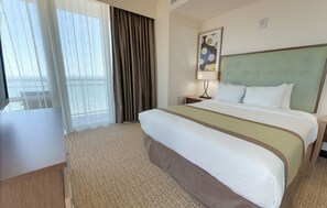 1 slaapkamer, een kluis op de kamer, een strijkplank/strijkijzer