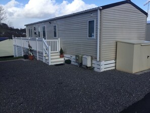 Exterior - Modern 2 bed caravan with surrounding decking and patio; sleeps up to 6 people (Dawlish)