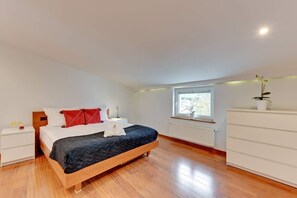 1 camera, ferro/asse da stiro, Wi-Fi, lenzuola