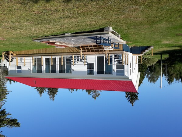 Exterior - Bayfront cottage on Tracadie Bay (Donaldston)