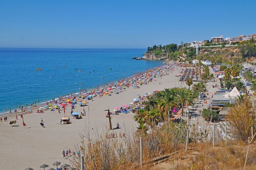 Alhambra 9, moderni rivitalohuoneisto upealla näkymällä Urbissa. Alhambra Nerja