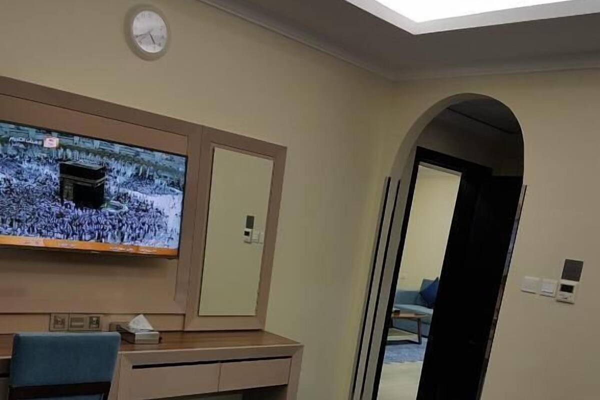 Minibar, in-room safe, individually decorated, individually furnished