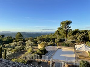 Property grounds - Beautiful Hillside Villa with 2 bedroom studio and stunning pool deck (Tourtour)