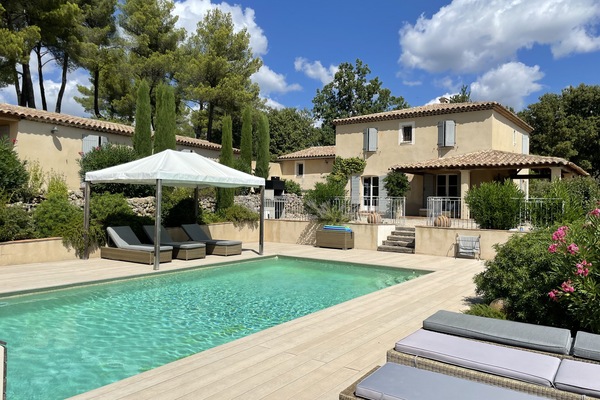 House, annexe and large pool terrace