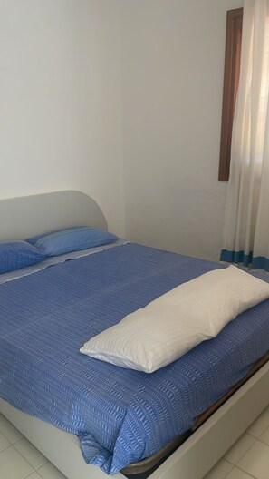 3 quartos, ferros/tábuas de passar roupa