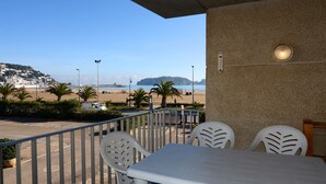 Outdoor dining - ROCAMAURA I A 1-2 (Estartit)