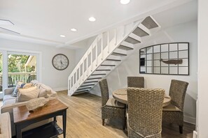 Interior - Upgraded SEAGROVE Villa!  Beachside, Desirable Location! Pool Access! (Isle Of Palms)