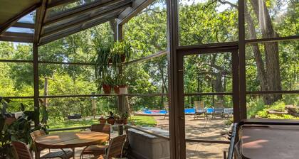 Spectacular 77 acre estate, fishing ponds & close to Kettle Moraine trails