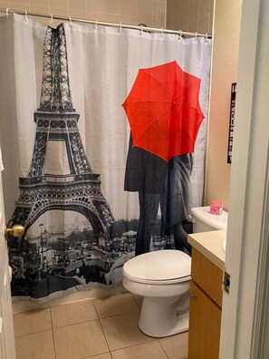 Towels, soap, shampoo, toilet paper