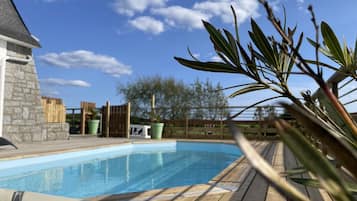 Piscine extérieure, piscine chauffée