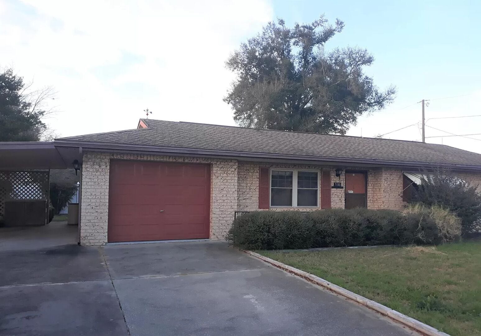 Nice home Conveniently Located to The ViIllages and Ocala