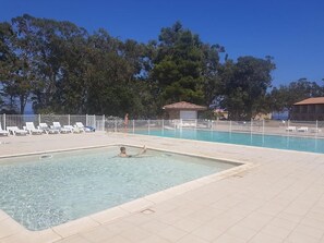 A heated pool - Corsica: apartment in residence *** 6 people - swimming pool at 100m beach (Linguizzetta)