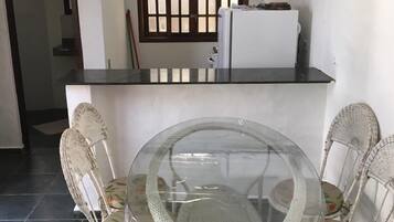 Family Chalet | Living room | 32-inch flat-screen TV with cable channels, TV