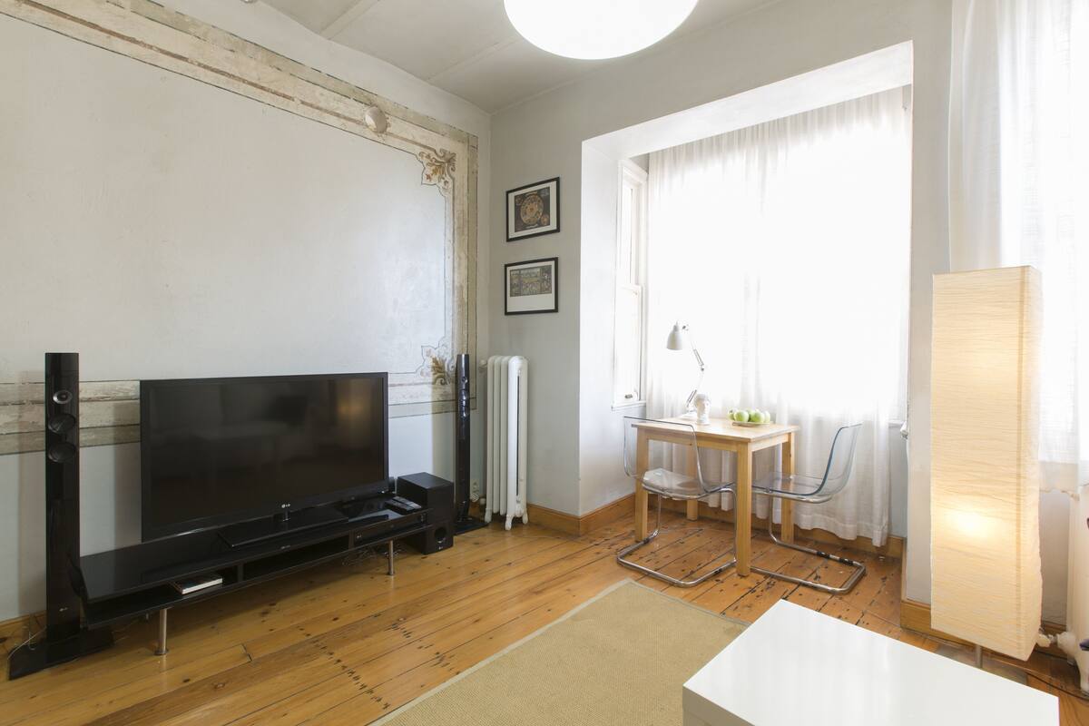 Apartment, 1 Bedroom | Living room
