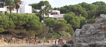 Beautiful beachfront private villa with swimming pool in Cala d'Or