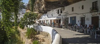 EL MIRADOR HOUSE IN MONTECORTO