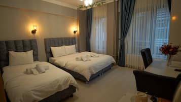 Standard Triple Room | Premium bedding, individually decorated, laptop workspace, soundproofing