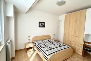 2 Schlafzimmer, Bettwäsche