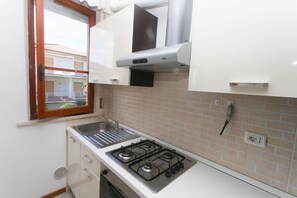 Kühlschrank, Ofen, Geschirrspüler