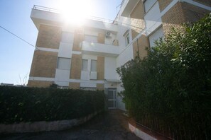 Exterior - M252 - Marcelli, three-room apartment 50 meters from the sea (Marcelli)