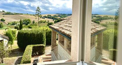 S214 - Sirolo, three-room apartment with garden in a quiet area