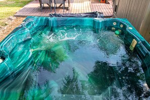 Unclassified image, 5 of 41, button