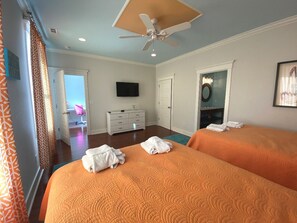 5 bedrooms, free Internet