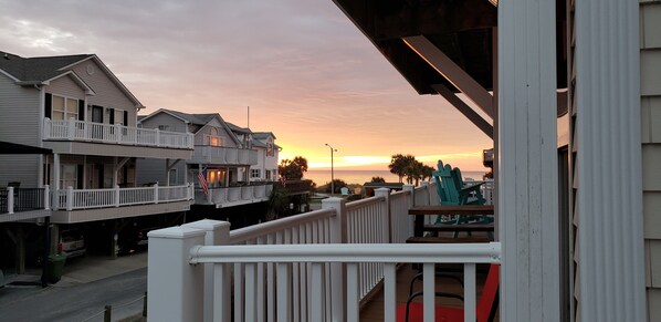 Property grounds - Ocean Views - Newly Renovated 4BR/ 3BA Stilt Home in Ocean Lakes - 1006 (Myrtle Beach)