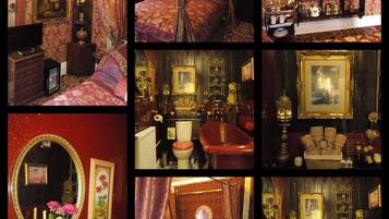 Romantic Double Room, 1 Bedroom | Individually decorated, individually furnished, iron/ironing board