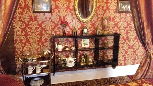 Romantic Double Room, 1 Bedroom | Iron/ironing board, WiFi (free), individually decorated - Caspians Rooms (Scarborough)