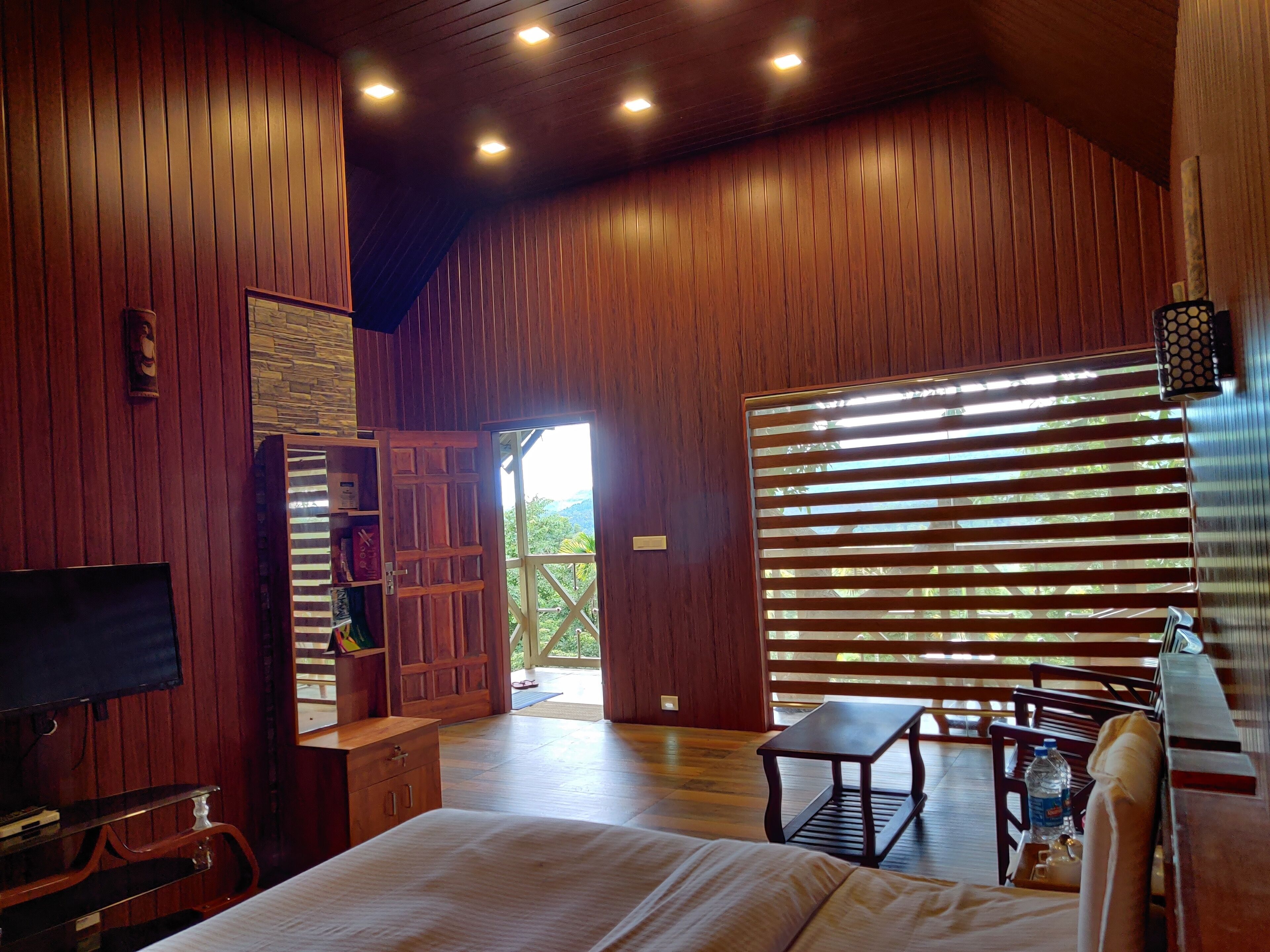 Décoration personnalisée, ameublement personnalisé, bureau