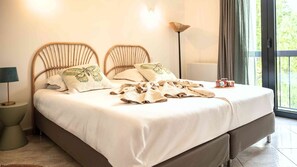 Suite, 2 chambres, vue sur la montagne | 2 chambres, literie de qualité, lit avec matelas à plateau-coussin