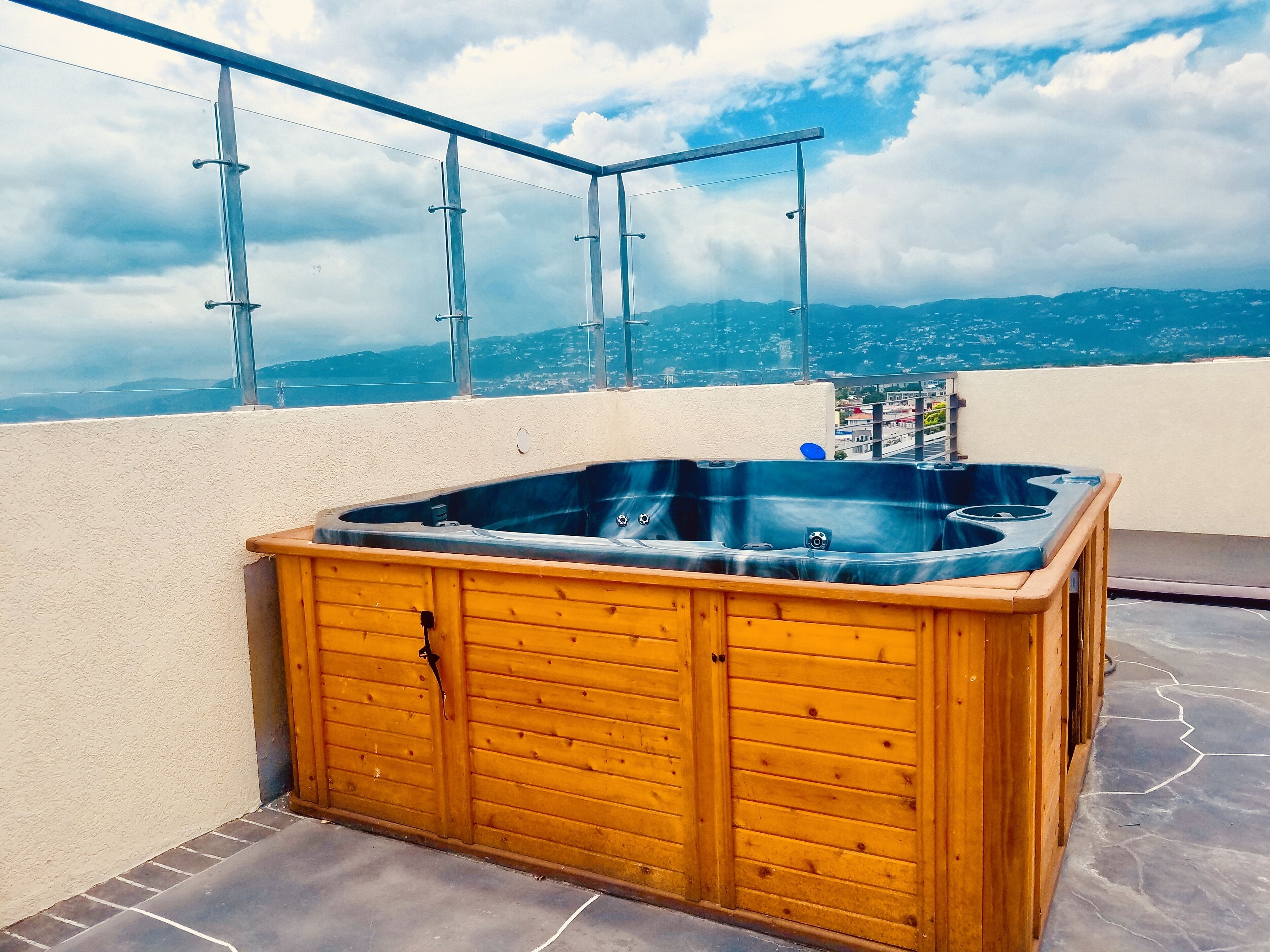 Bain à remous extérieur