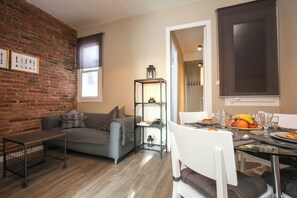 Living area - The Sants's balcony (Barcelona)