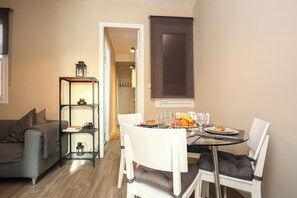 Dining - The Sants's balcony (Barcelona)