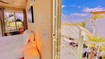 7 quartos, escrivaninha, berço de viagem, Wi-Fi