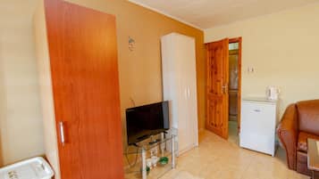 25-cm-Fernseher mit Kabelempfang