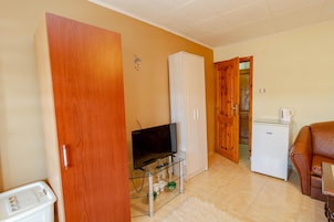 Televisión 25 cm con canales de televisión por cable