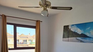 1 bedroom, iron/ironing board, WiFi (free), bed sheets