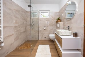 Bathtub