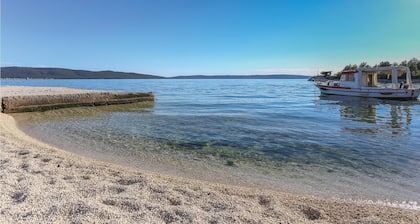 Stunning home in Kastel Sucurac