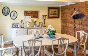 Dining - 2 bedroom amazing home in Farsund (Farsund)