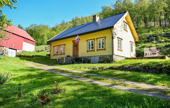 Exterior - 2 bedroom amazing home in Farsund (Farsund)